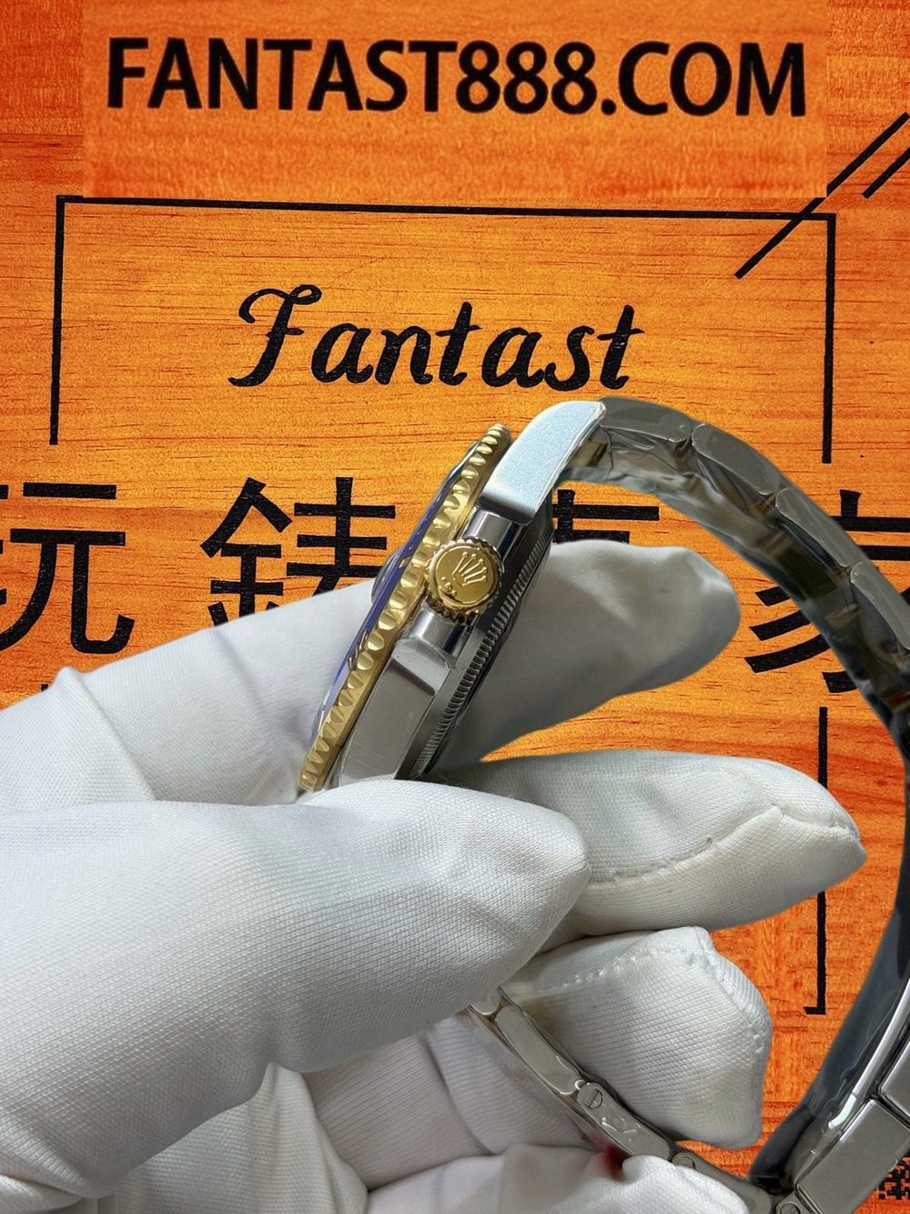 側面實拍：表耳與表冠位置